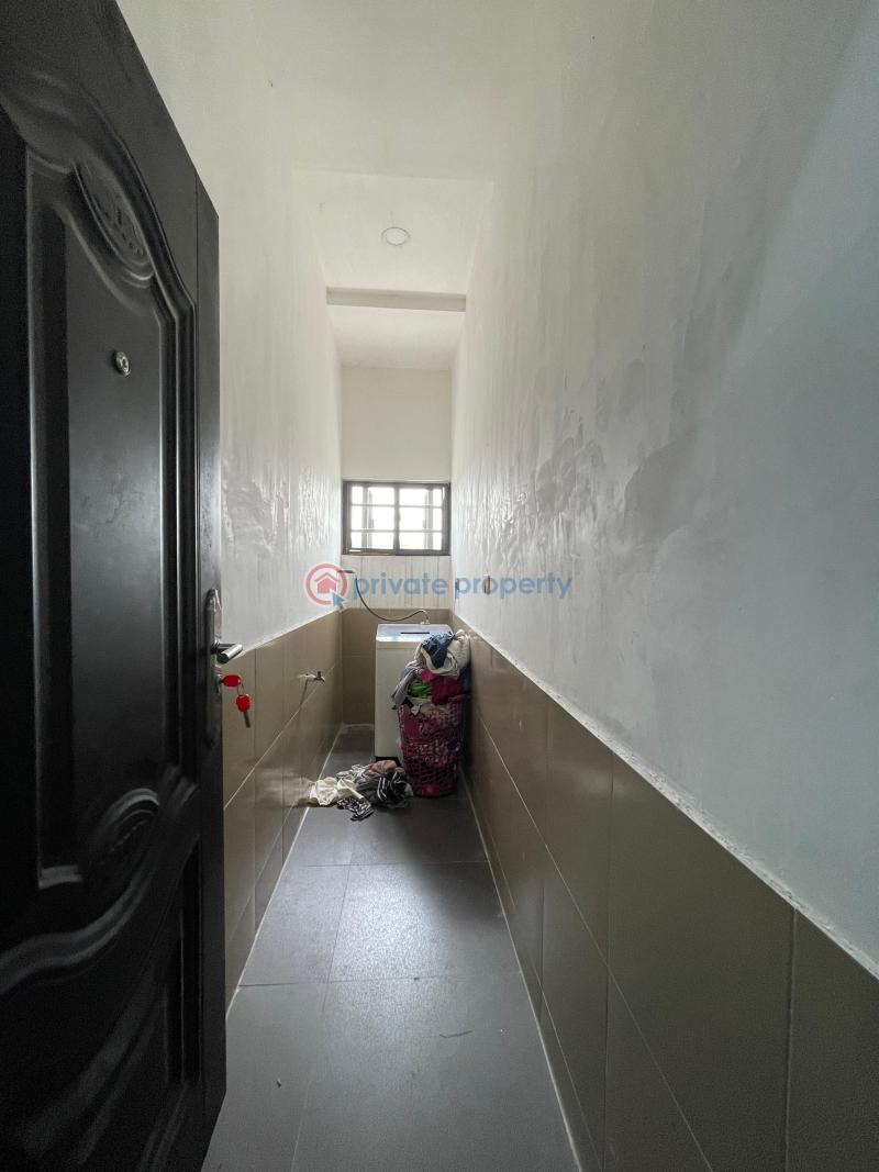 4 bedroom Detached Bungalow For Sale Eneka Port Harcourt Rivers - 5