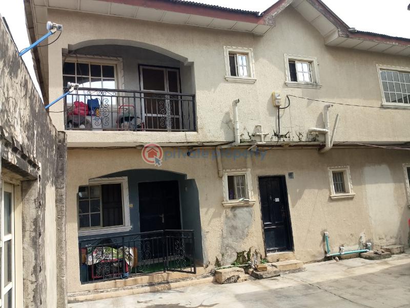 2 bedroom Block Of Flats For Sale Off College Road Ifako-ogba Lagos