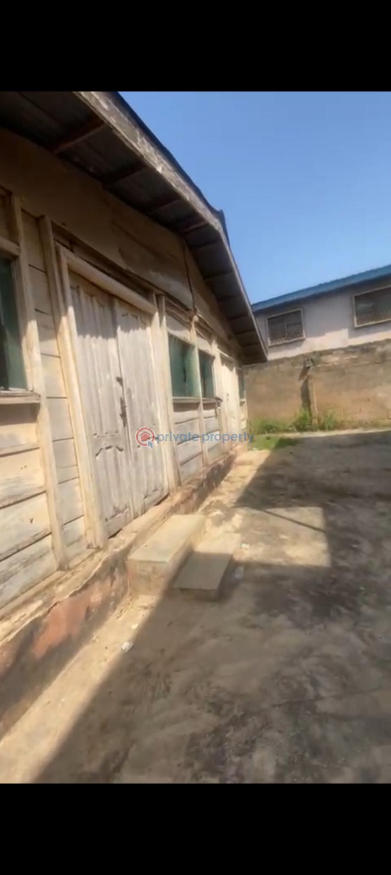House For Sale Surulere Street, Orogun, Ibadan. Ibadan Oyo - 9
