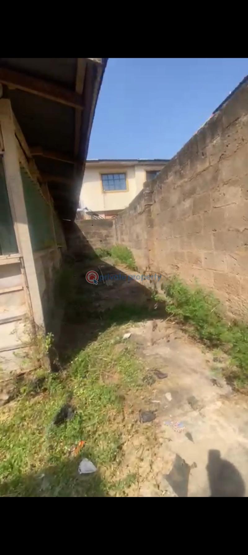 House For Sale Surulere Street, Orogun, Ibadan. Ibadan Oyo - 10