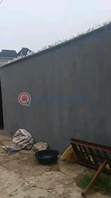 Solid building of block of flats - 3 House For Sale Off Odunalayo Street Via Funsho Owoyemi, Abuleegba Abule Egba Lagos - 3