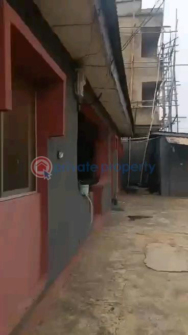 Solid building of block of flats - 22 House For Sale Off Odunalayo Street Via Funsho Owoyemi, Abuleegba Abule Egba Lagos - 22
