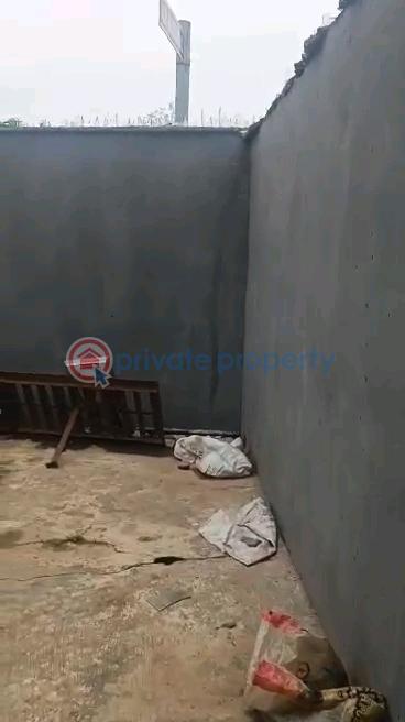 Solid building of block of flats - 20 House For Sale Off Odunalayo Street Via Funsho Owoyemi, Abuleegba Abule Egba Lagos - 20