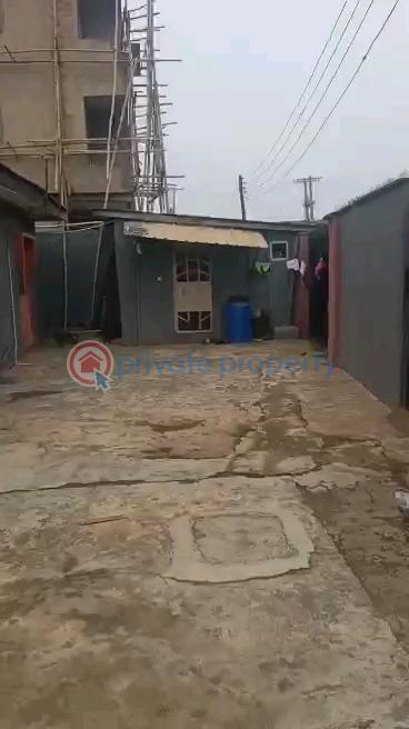 Solid building of block of flats - 4 House For Sale Off Odunalayo Street Via Funsho Owoyemi, Abuleegba Abule Egba Lagos - 4