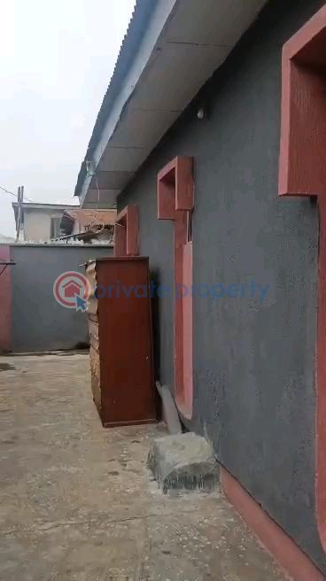 Solid building of block of flats - 7 House For Sale Off Odunalayo Street Via Funsho Owoyemi, Abuleegba Abule Egba Lagos - 7