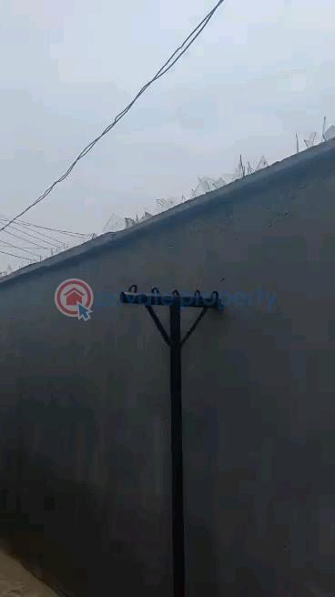 Solid building of block of flats - 16 House For Sale Off Odunalayo Street Via Funsho Owoyemi, Abuleegba Abule Egba Lagos - 16