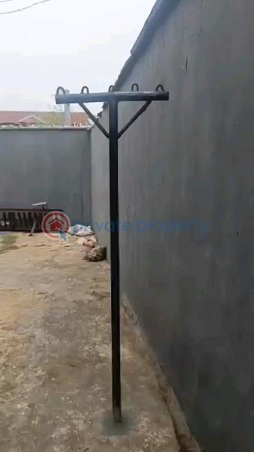 Solid building of block of flats - 18 House For Sale Off Odunalayo Street Via Funsho Owoyemi, Abuleegba Abule Egba Lagos - 18