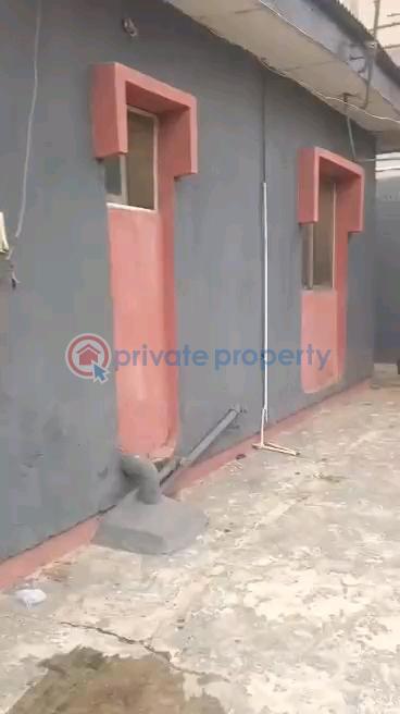 Solid building of block of flats - 23 House For Sale Off Odunalayo Street Via Funsho Owoyemi, Abuleegba Abule Egba Lagos - 23