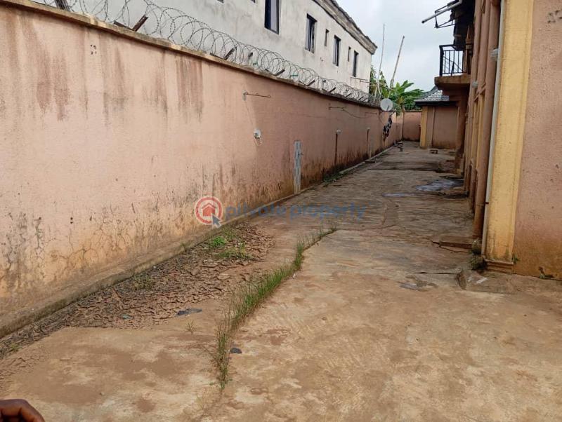 4 bedroom Flat & Apartment For Sale Igando Akesan Alimosho Lagos - 4