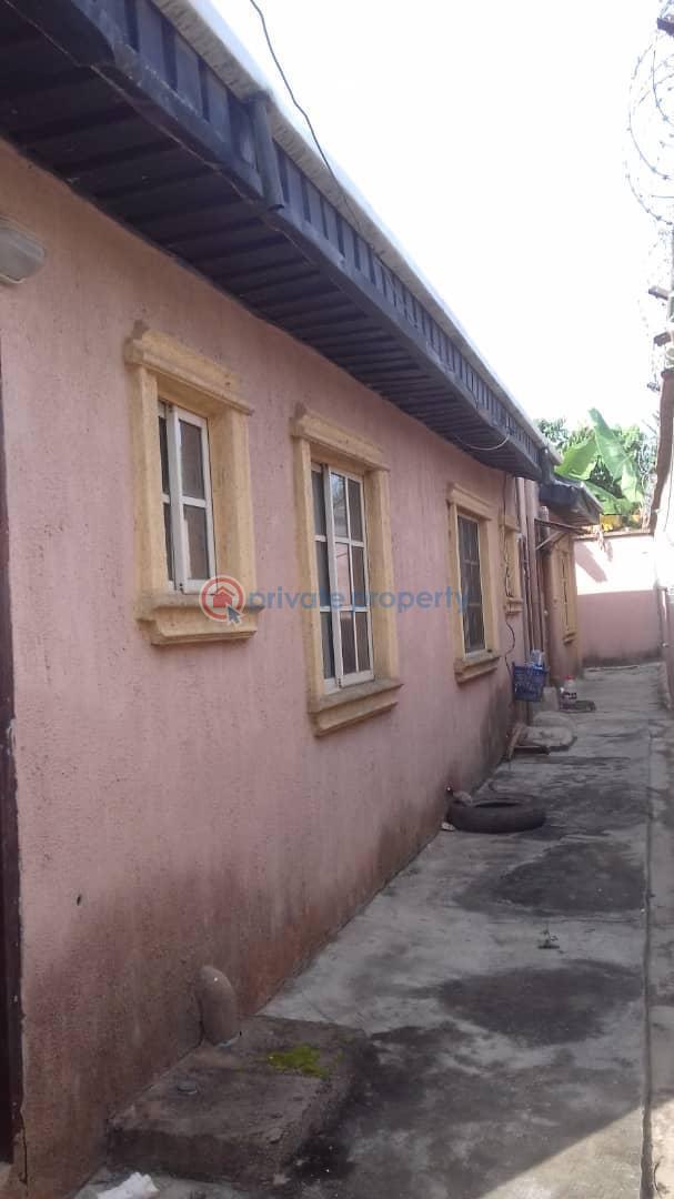 4 bedroom Flat & Apartment For Sale Igando Akesan Alimosho Lagos - 3