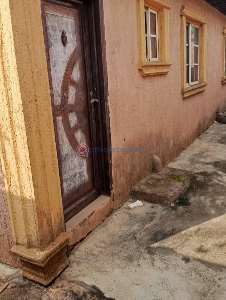 4 bedroom Flat & Apartment For Sale Igando Akesan Alimosho Lagos - 6