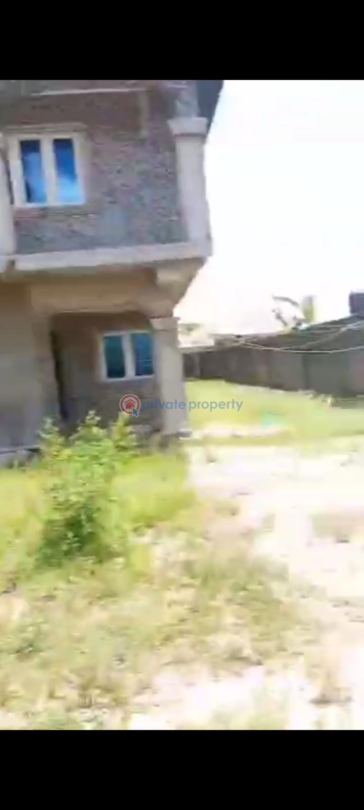 3 bedroom Block Of Flats For Sale Bayeku Igbogbo Igbogbo Ikorodu Lagos - 1