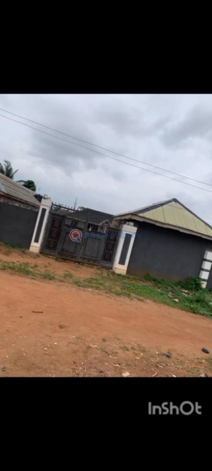 Bungalow For Sale Itasanni Ogijo Via Odogunyan Ikorodu, Lagos. Ikorodu Lagos - 1