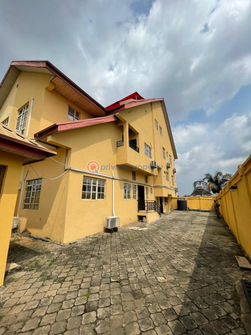 5 bedroom Semi detached Duplex For Sale Arowojobe Estate Mende Maryland Lagos - 9