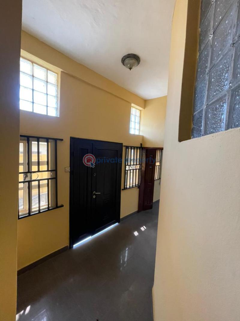 5 bedroom Semi detached Duplex For Sale Arowojobe Estate Mende Maryland Lagos - 4