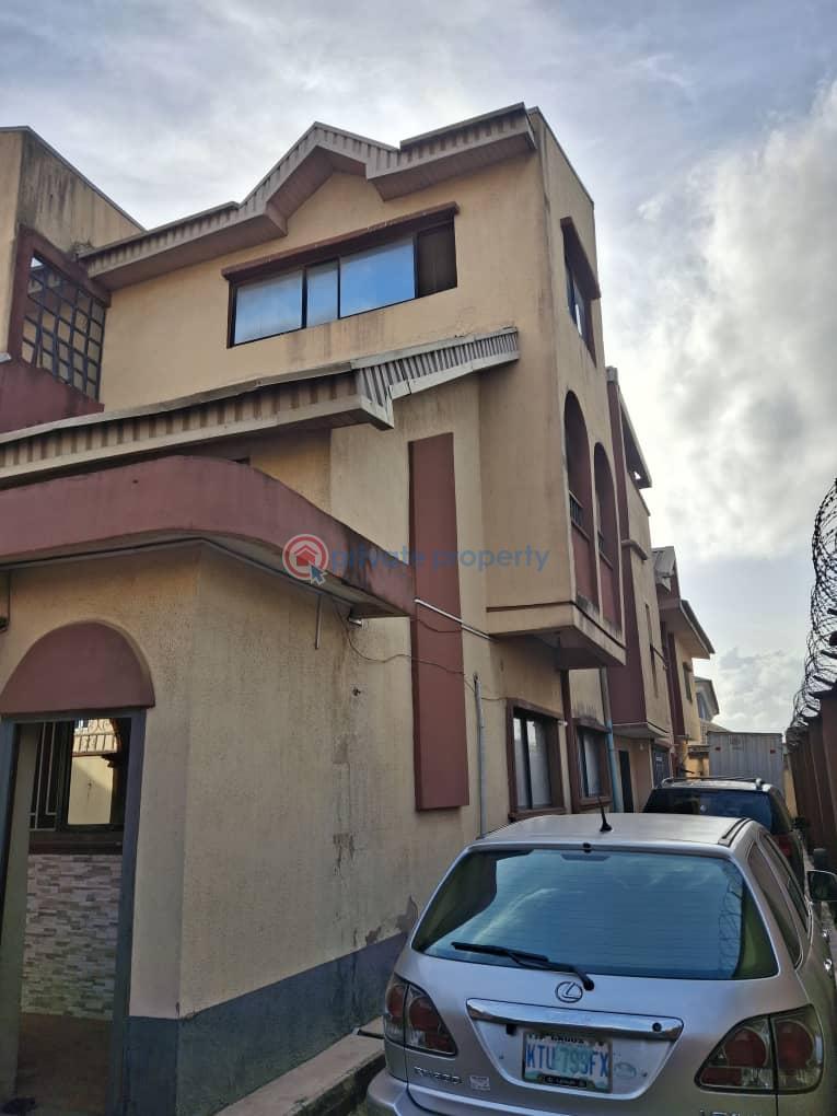 10 bedroom House For Sale Governor Road Ikotun/Igando Lagos - 5