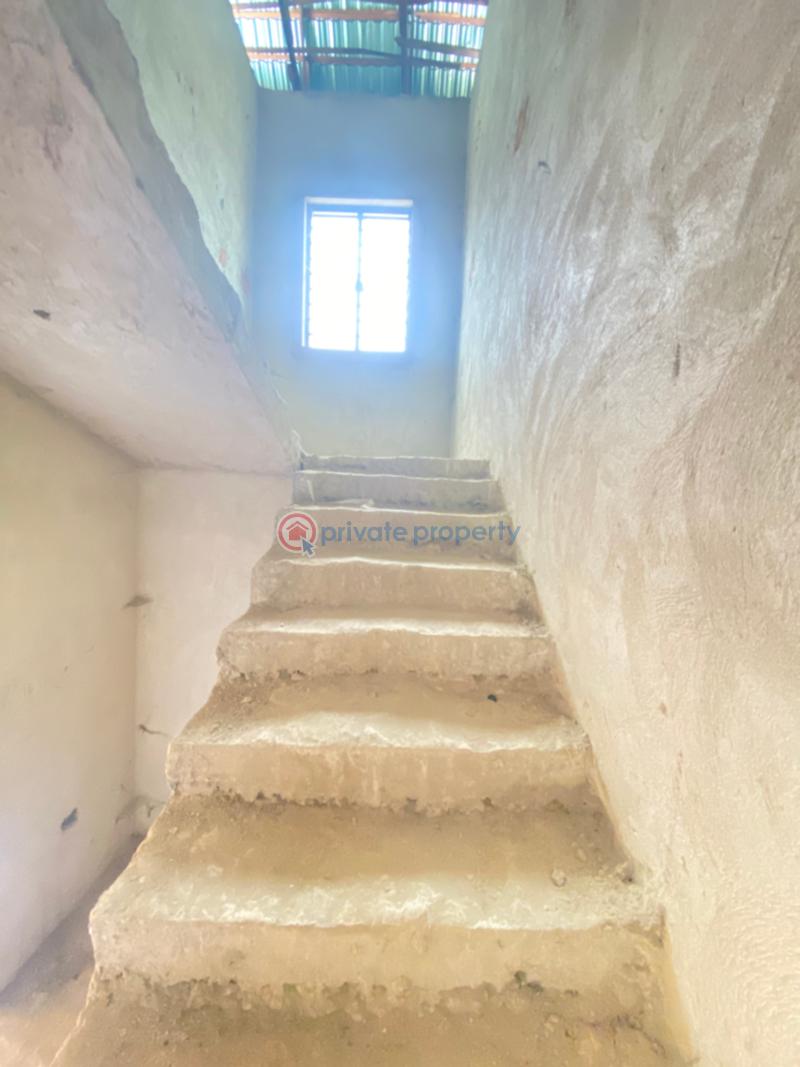 6 bedroom Detached Duplex For Sale Umuosu Naze, Owerri North Lga Owerri Imo - 10
