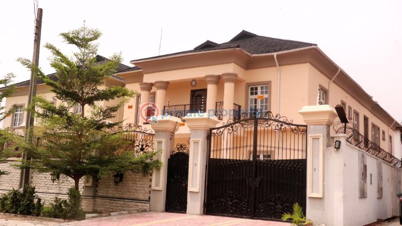 3 bedroom Flat & Apartment For Sale Taiye Olowu Street, Off Victoria Arobieke, Off Admiralty Way, Lekki Phase 1. Lekki Lagos - 16