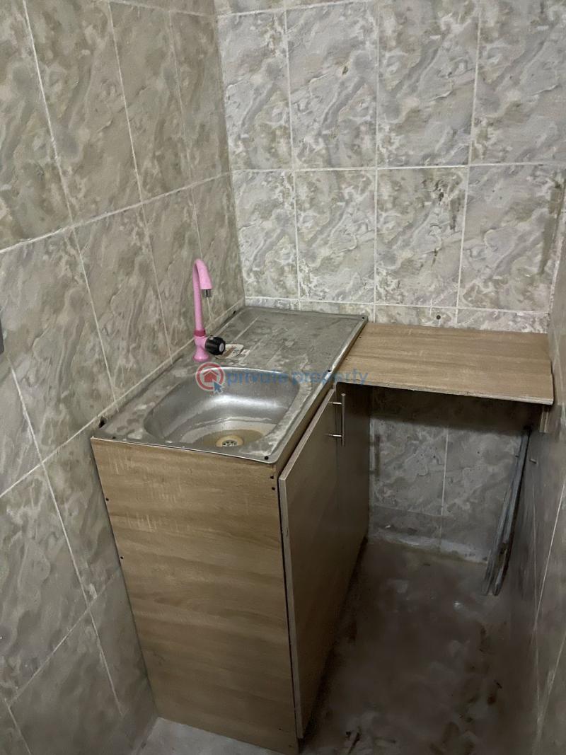 1 bedroom Self Contain For Rent Along Lekki Expressway Lagos - 2