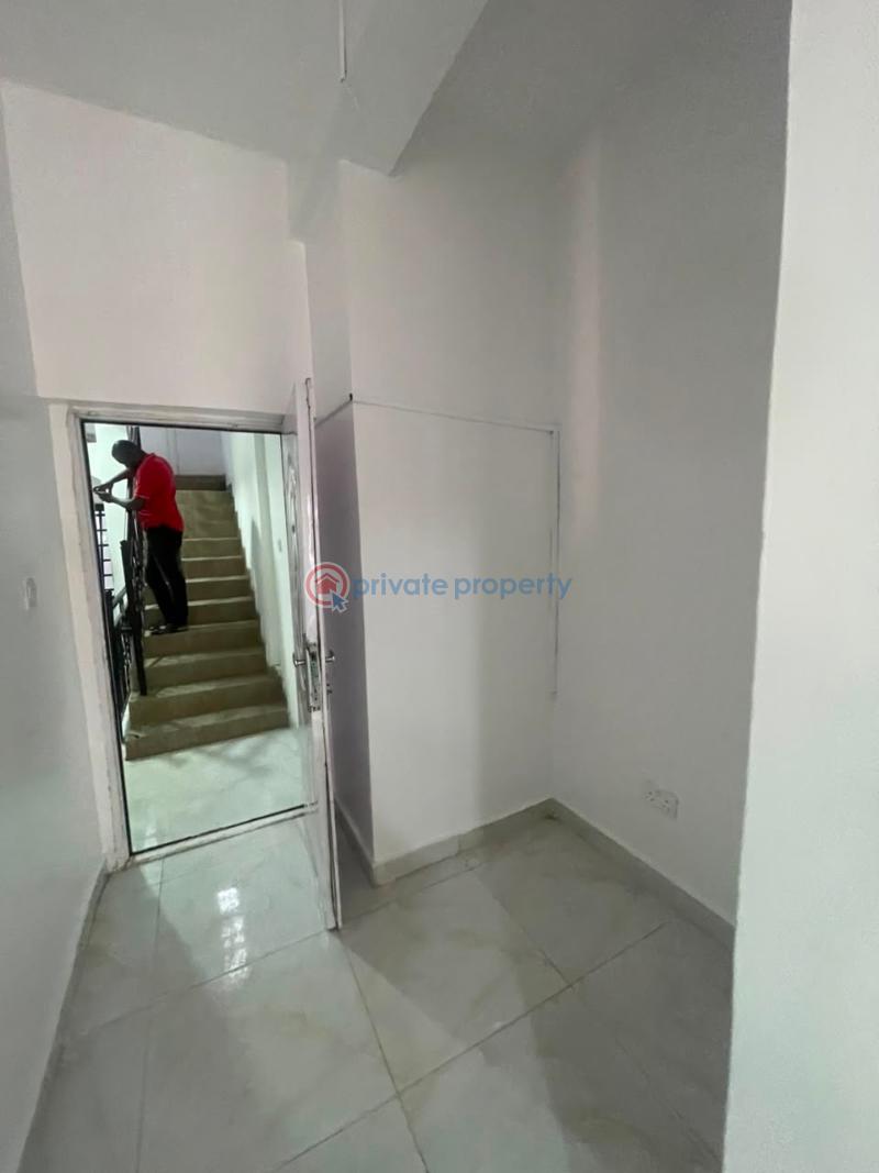 1 bedroom Mini Flat For Rent Garden Estate Osapa London Lekki Lagos - 5