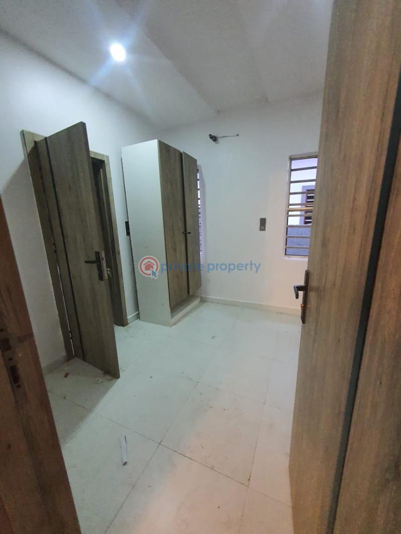 1 bedroom Mini Flat For Rent Orchid Road Lekki Expressway Lagos - 3