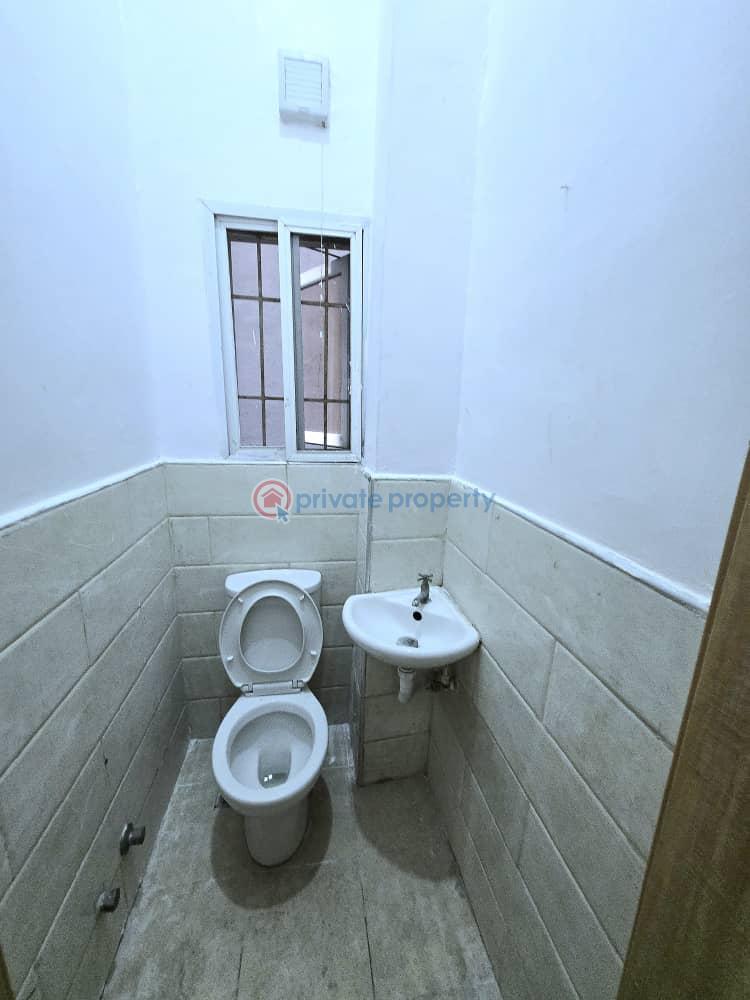 Spacious 1 bedroom apartment - 3 1 bedroom Flat & Apartment For Rent Lekki Right Lekki Phase 1 Lagos - 3