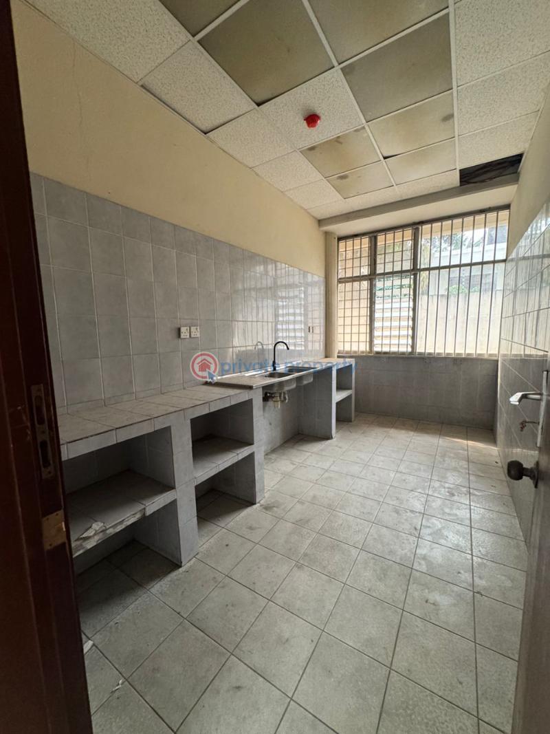 10 bedroom Office For Rent Victoria Island Lagos - 12