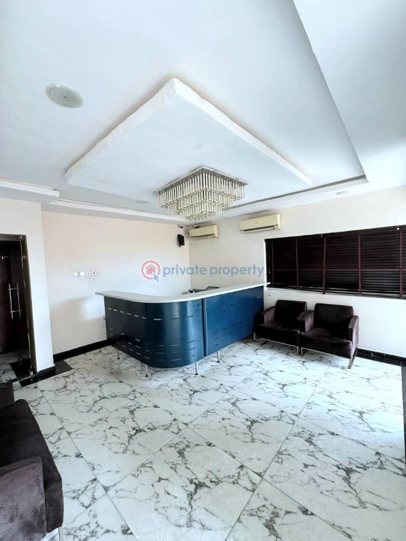 Spacious 17-bedroom detached duplex - 12 10 bedroom Detached Duplex For Rent Lekki Phase 1 Lagos - 12