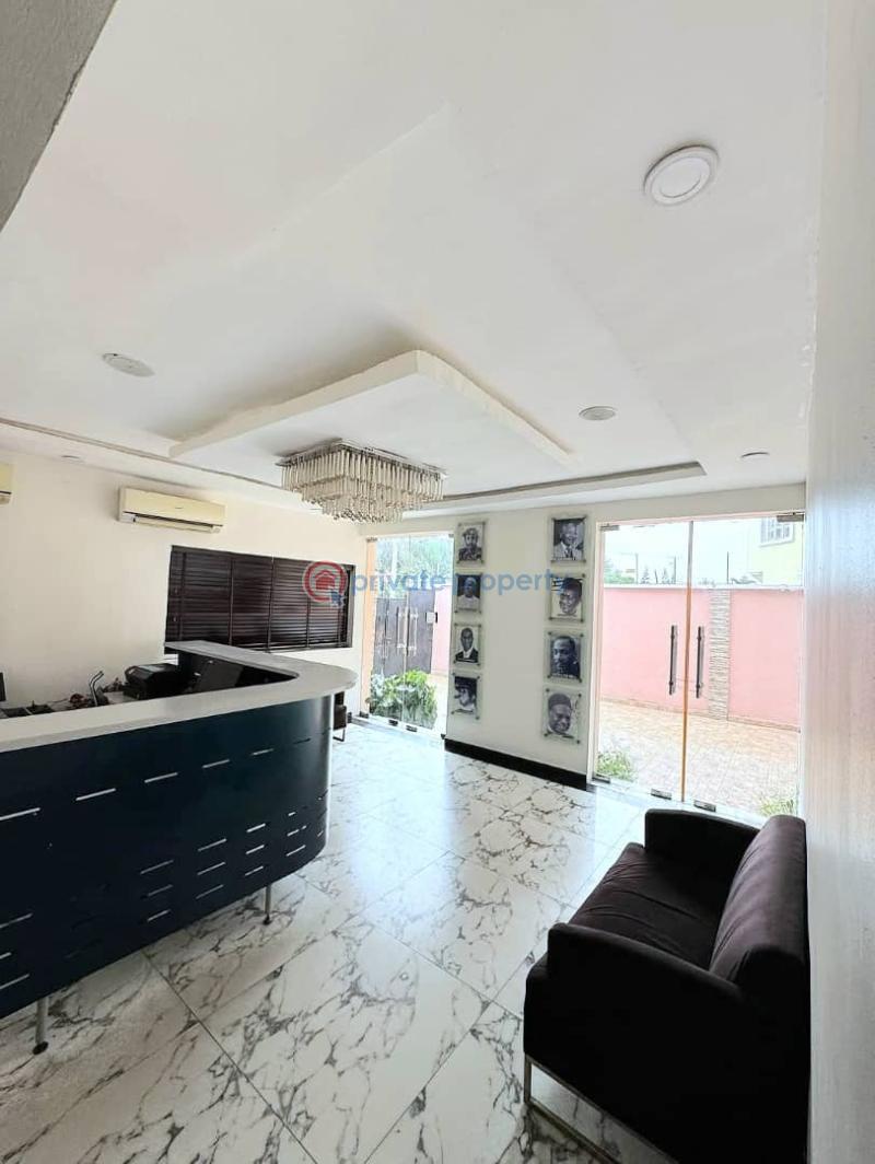 Spacious 17-bedroom detached duplex - 3 10 bedroom Detached Duplex For Rent Lekki Phase 1 Lagos - 3