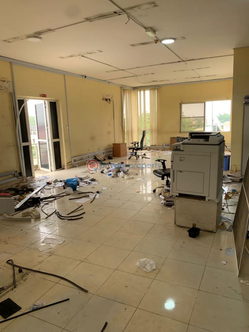 Spacious 195sqm commercial office space on 3rd & 4th floor - 11 Office For Rent Lekki Phase 1 Lagos - 11