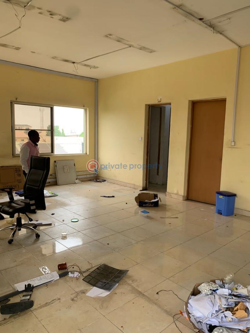 Spacious 195sqm commercial office space on 3rd & 4th floor - 6 Office For Rent Lekki Phase 1 Lagos - 6