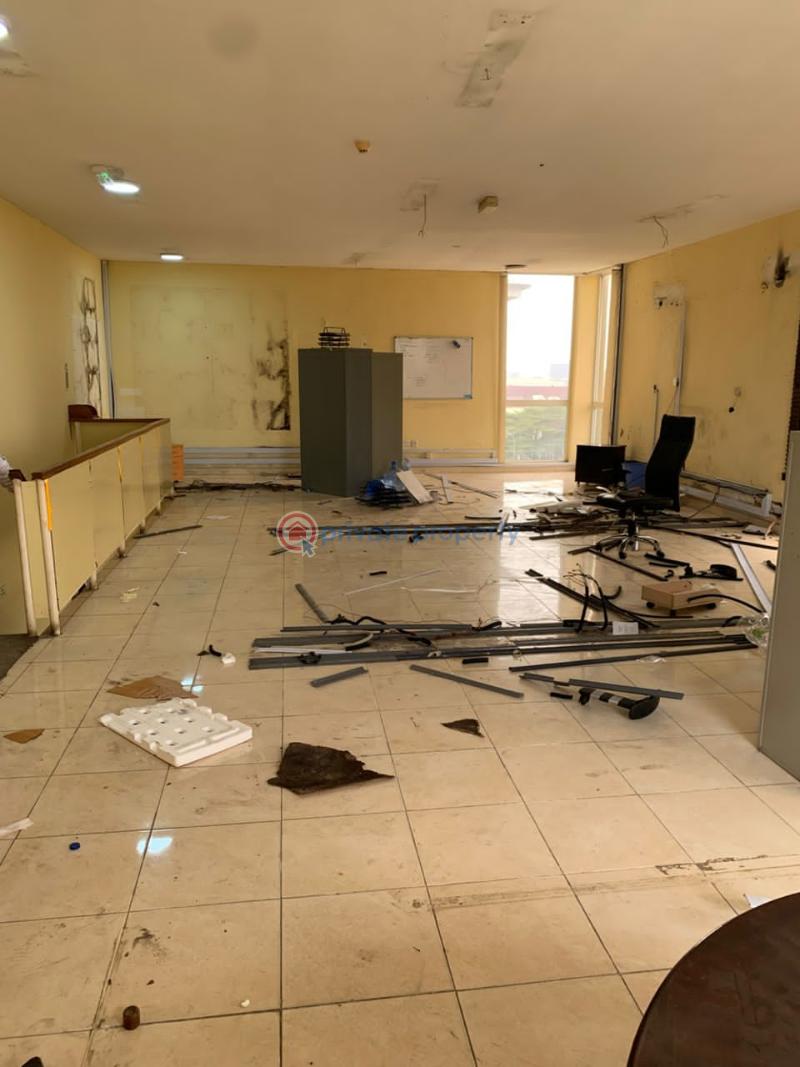 Spacious 195sqm commercial office space on 3rd & 4th floor - 8 Office For Rent Lekki Phase 1 Lagos - 8