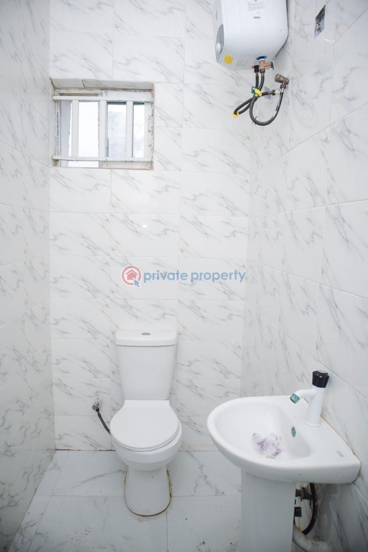 1 bedroom Mini Flat For Sale Admiraty Homes Nee Road Lekki Lagos - 3