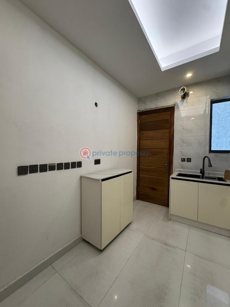 Spacious  2   & 3 bedroom apartment for sale - 7 3 bedroom Penthouse For Sale Lekki Phase 1 Lagos - 7
