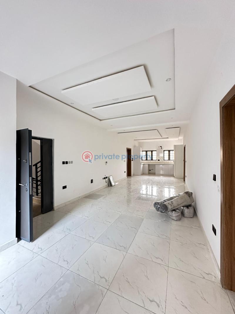 Spacious 2 bedroom apartment - 2 2 bedroom Flat & Apartment For Sale Lekki Phase 1 Lagos - 2