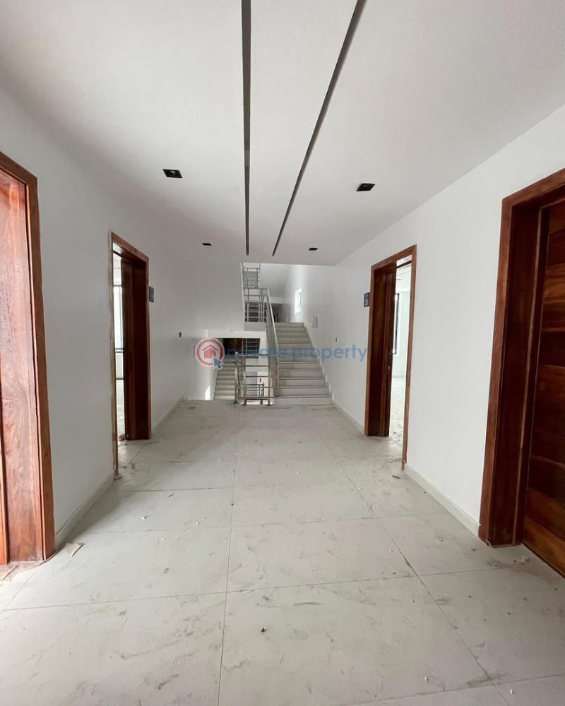 Spacious 2-bedroom apartment - 10 2 bedroom Flat & Apartment For Sale Lekki Phase 1 Lagos - 10
