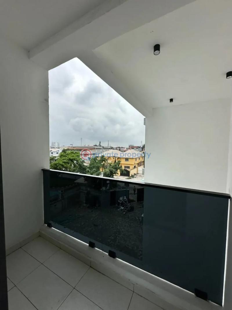 Spacious  2 bedroom apartment - 7 2 bedroom Flat & Apartment For Rent Lekki Phase 1 Lagos - 7