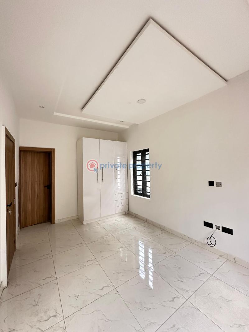 Spacious 2 bedroom apartment - 5 2 bedroom Flat & Apartment For Sale Lekki Phase 1 Lagos - 5