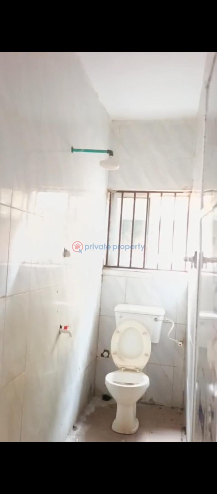 2 bedroom Flat & Apartment For Rent Alagomeji Yaba Lagos - 1