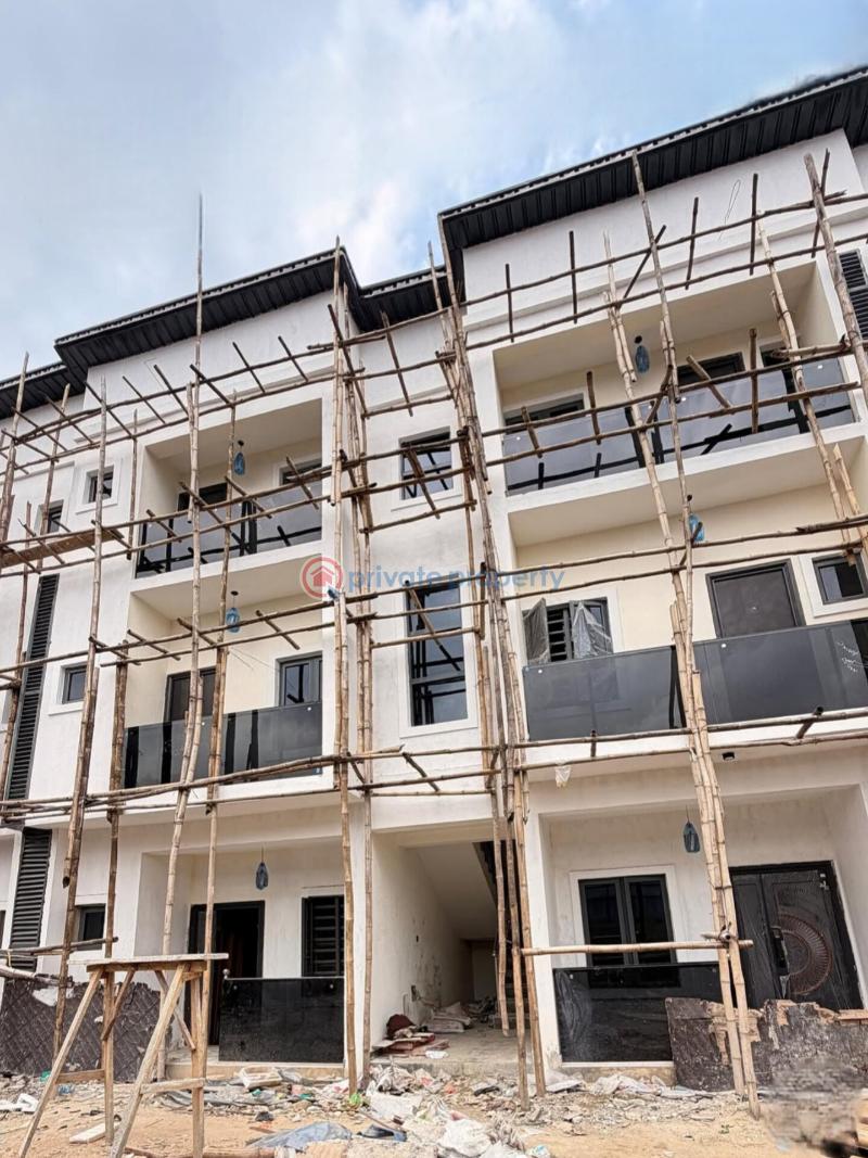 2 bedroom Block Of Flats For Sale Surulere Lagos - 0