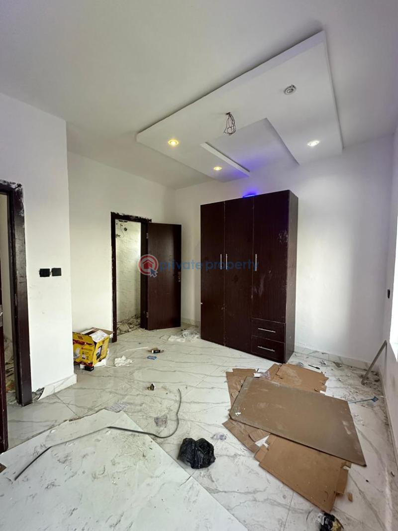 2 bedroom Block Of Flats For Sale Ajah Lekki Lagos - 1