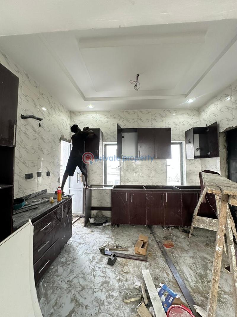 2 bedroom Block Of Flats For Sale Ajah Lekki Lagos - 6