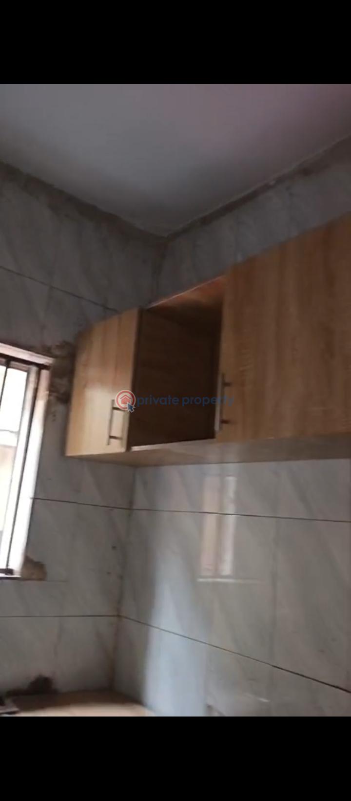 2 bedroom Flat & Apartment For Rent Alagomeji, Yaba Alagomeji Yaba Lagos - 4
