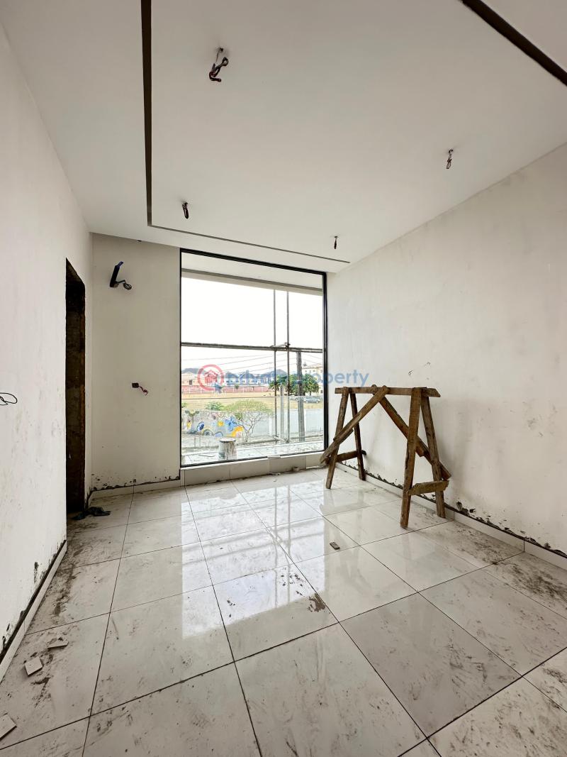 Spacious 2 bedroom apartment with a reception, elevator, pool and gym. - 5 2 bedroom Flat & Apartment For Sale Lekki Phase 1 Lagos - 5