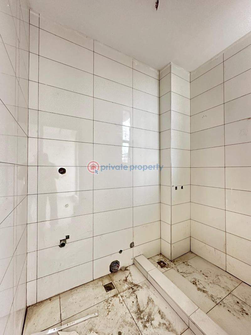 Spacious 2 bedroom apartment with a reception, elevator, pool and gym. - 7 2 bedroom Flat & Apartment For Sale Lekki Phase 1 Lagos - 7