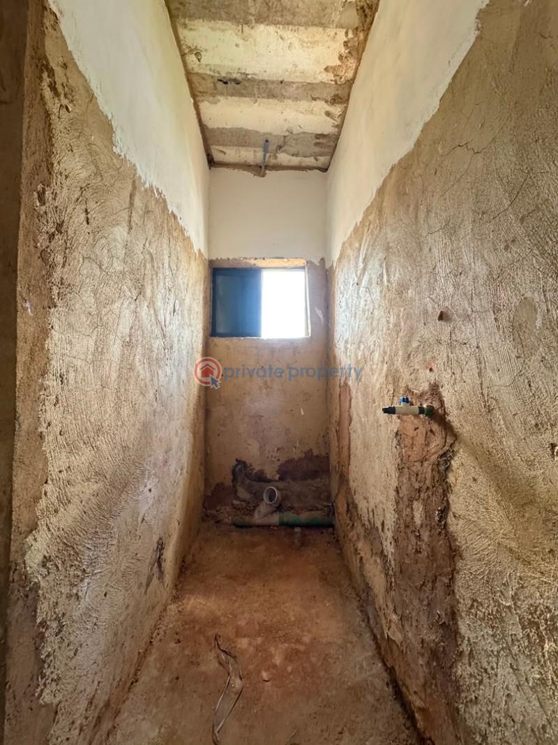 2 bedroom Block Of Flats For Sale Yaba Lagos - 2