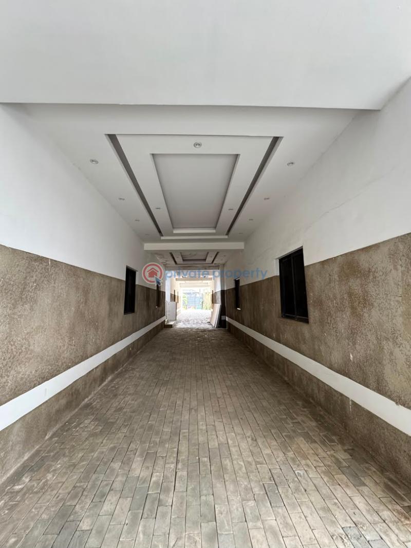 2 bedroom Block Of Flats For Sale Yaba Lagos - 8