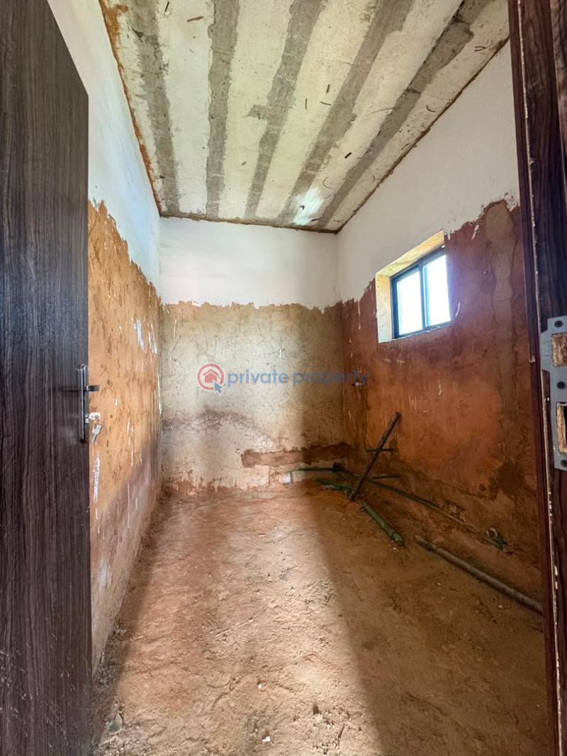 2 bedroom Block Of Flats For Sale Yaba Lagos - 6