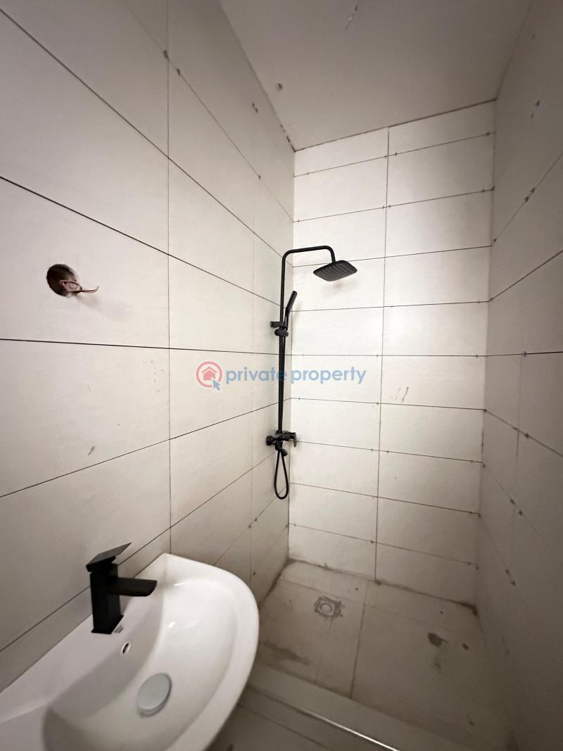 Spacious 2 bedroom apartment with  bq, pool, elevator and gym. - 8 2 bedroom Flat & Apartment For Sale Lekki Phase 1 Lagos - 8