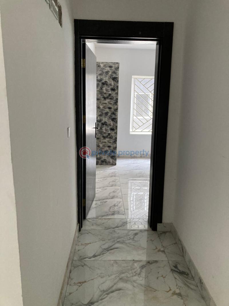 2 bedroom Block Of Flats For Sale Ilaje Ajah Lagos - 3